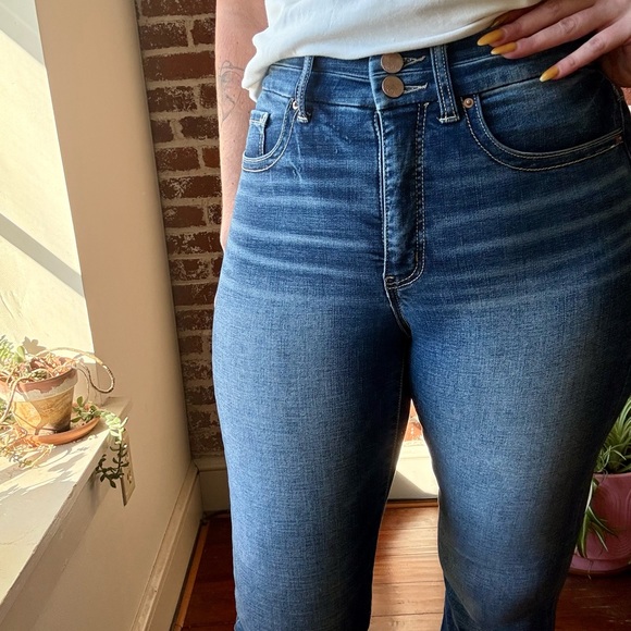 BKE Parker Universal Fit High Rise Bootcut Jeans - Picture 2 of 7